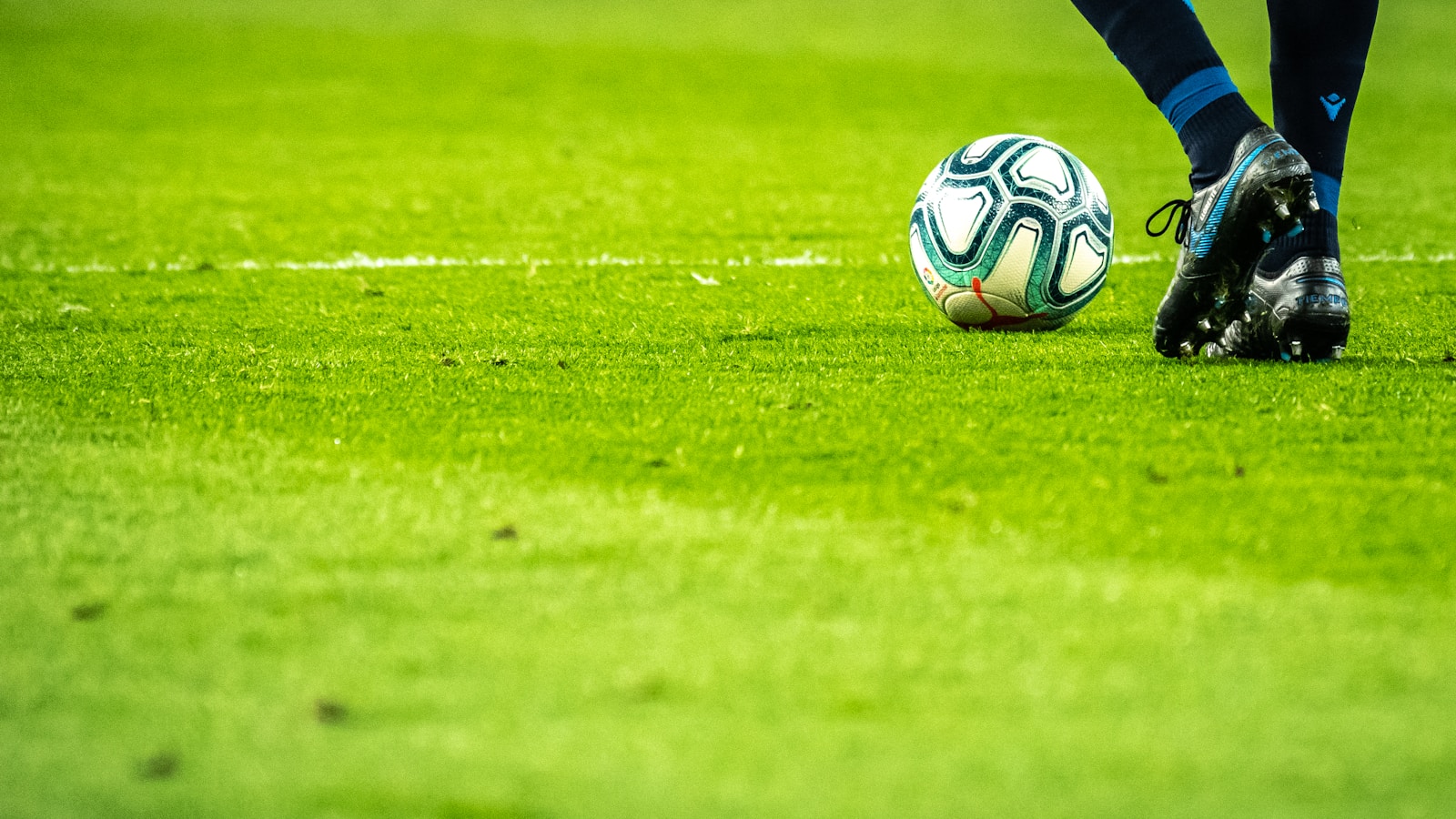 How to Plan a Football Training Camp in Spain